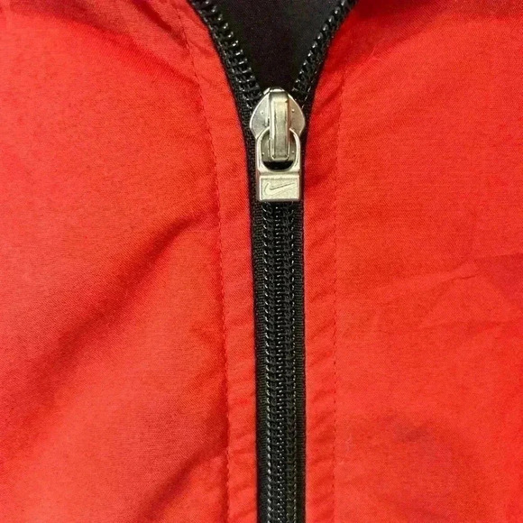 Men’s Nike vintage Y2K windbreaker red & blk XL ￼ - Picture 4 of 5